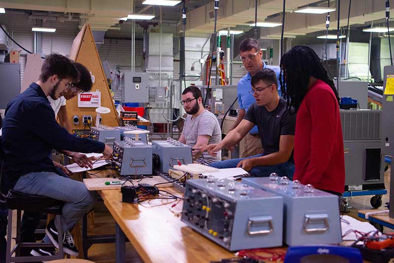 HVAC students using the latest Trane controls and equipment